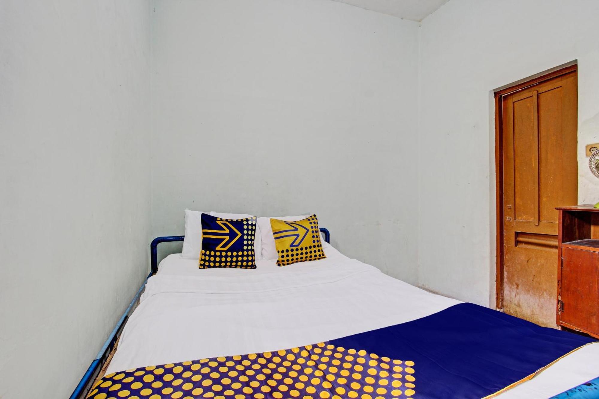 Spot On 92336 Hotel Sukowati Solo Екстериор снимка