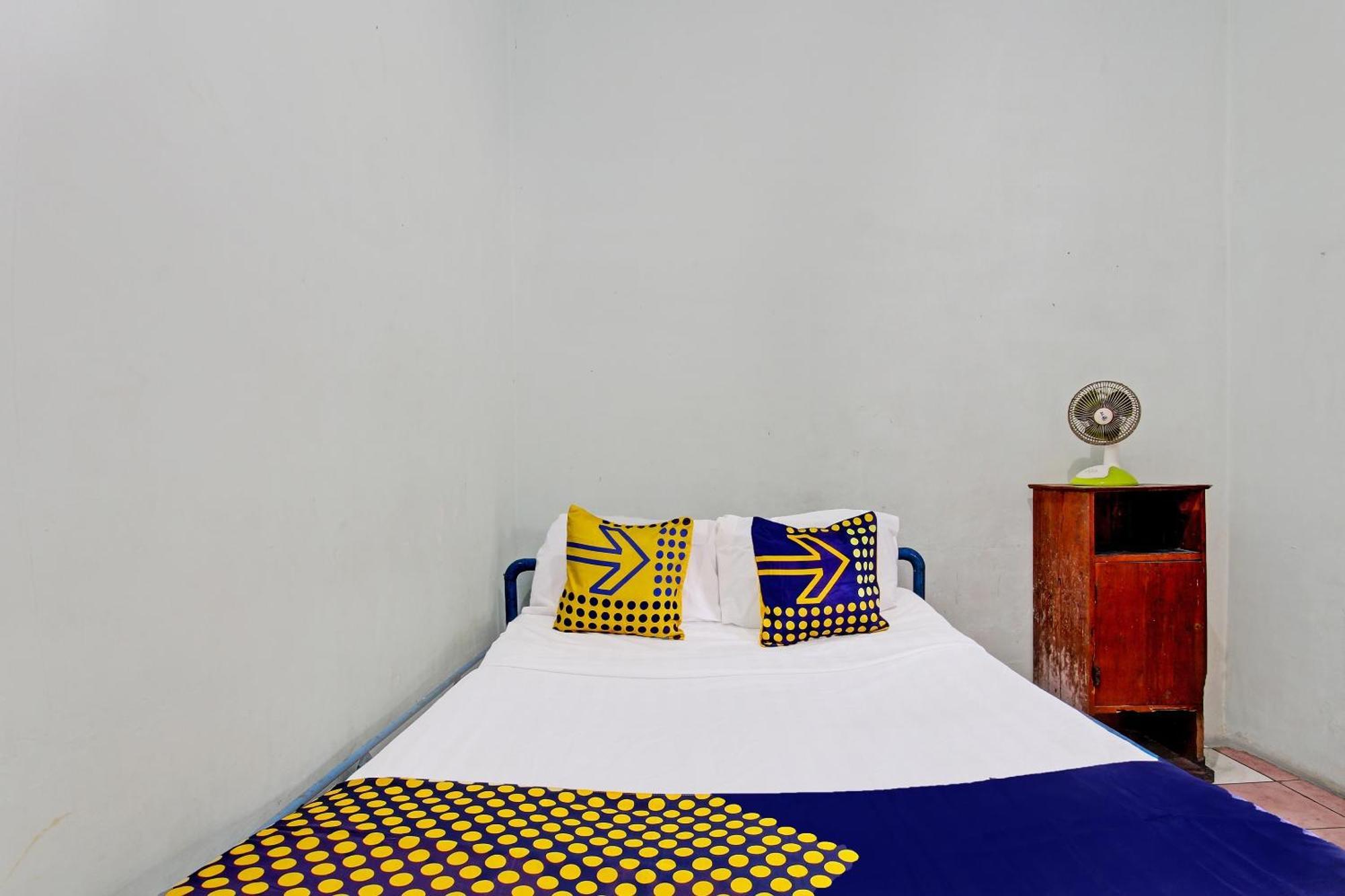 Spot On 92336 Hotel Sukowati Solo Екстериор снимка