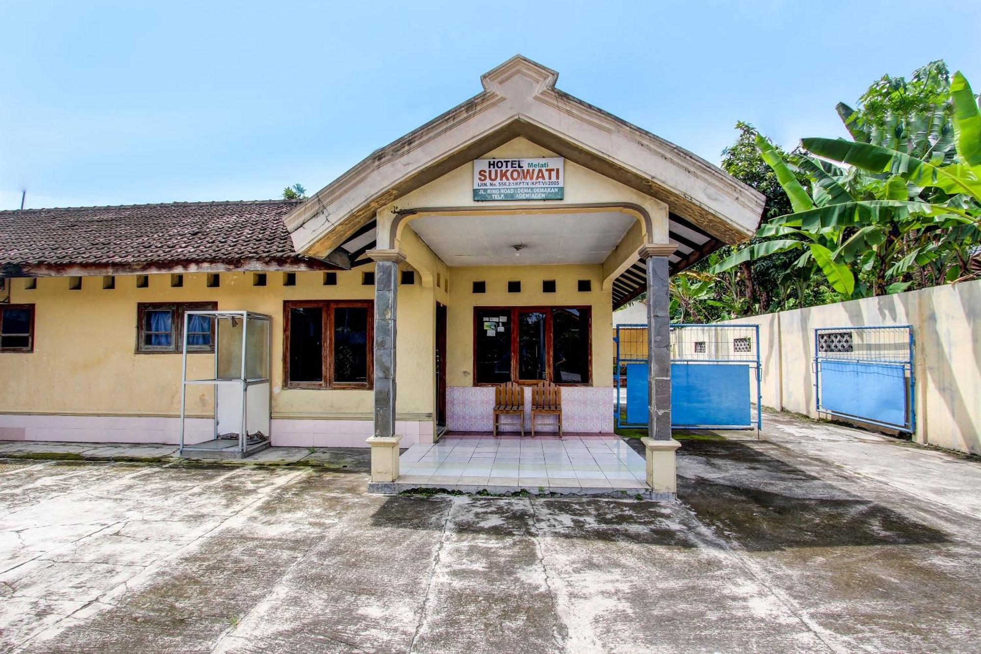 Spot On 92336 Hotel Sukowati Solo Екстериор снимка